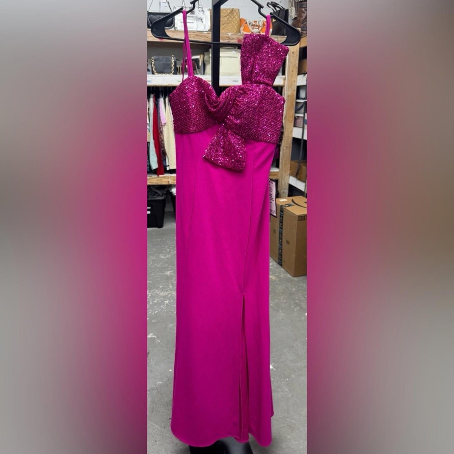 Morgan & Co. Elegant Pink Evening Dress