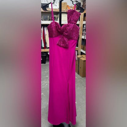 Morgan & Co. Elegant Pink Evening Dress