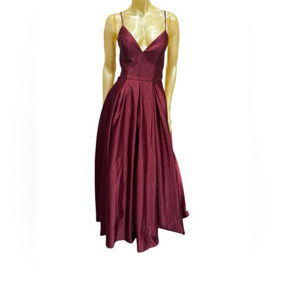 Blondie nights Elegant Burgundy Evening Gown